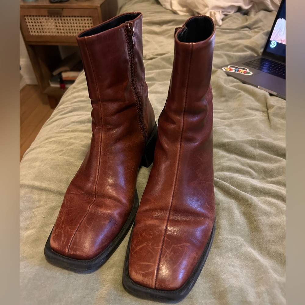 Vagabond Brown Heeled Boots